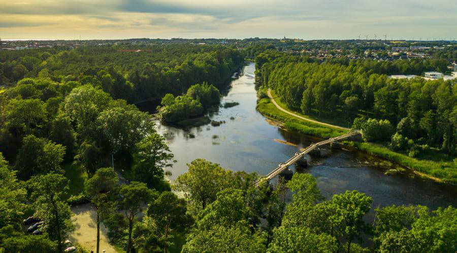 Tarjoamme monipuolisen valikoiman autonvuokrausvaihtoehtoja Falkenberg.